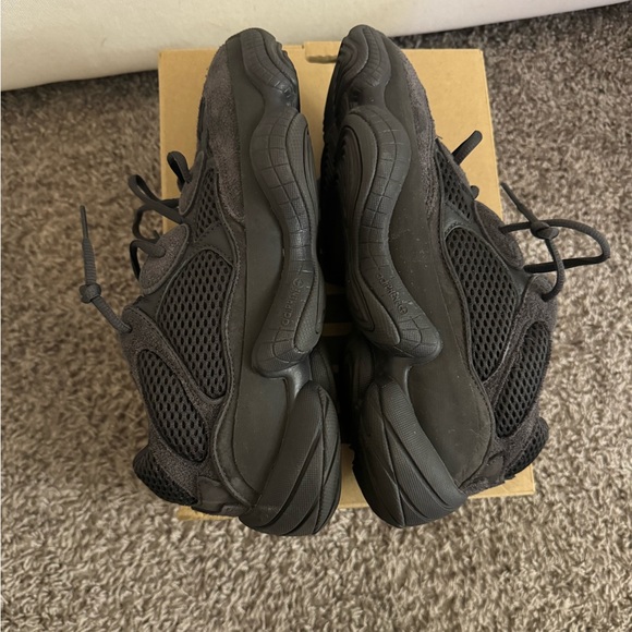 Yeezy 500 Utility Black - Picture 4 of 6